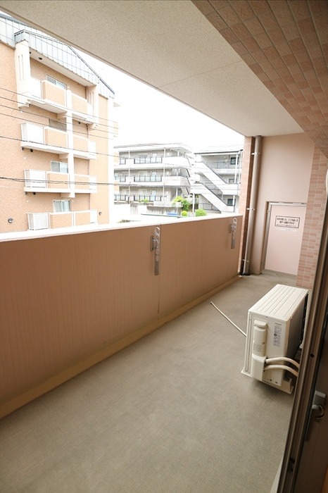 13/22 バルコニー