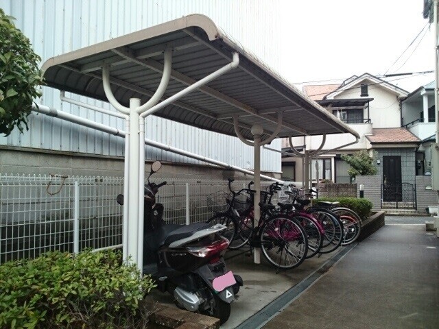 13/14 エントランス