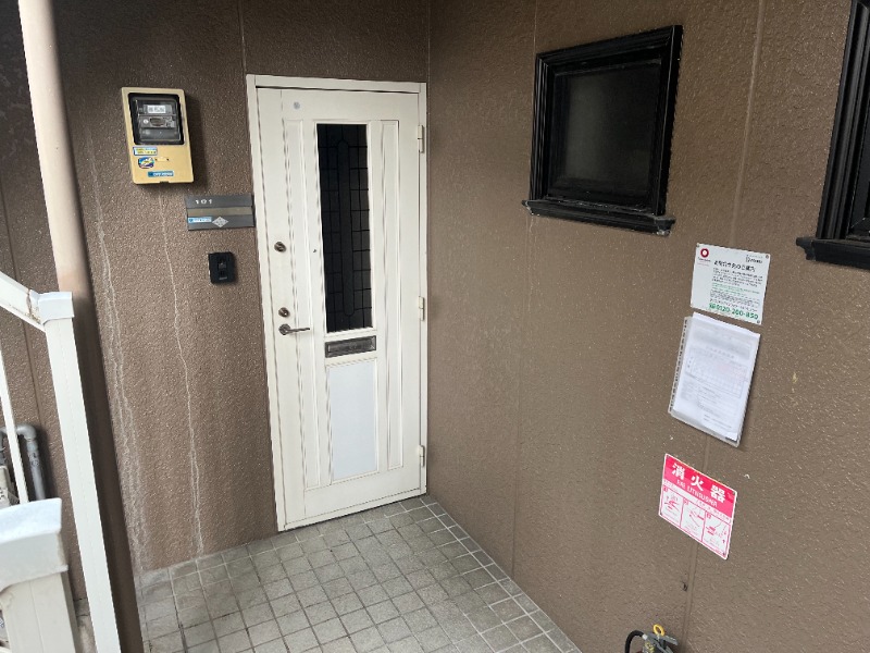 17/26 エントランス