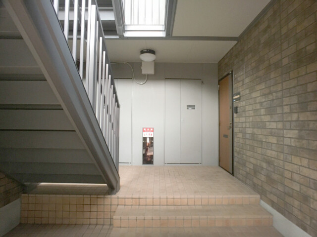 2/8 エントランス