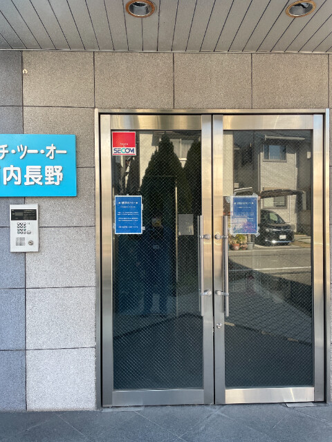 18/26 エントランス