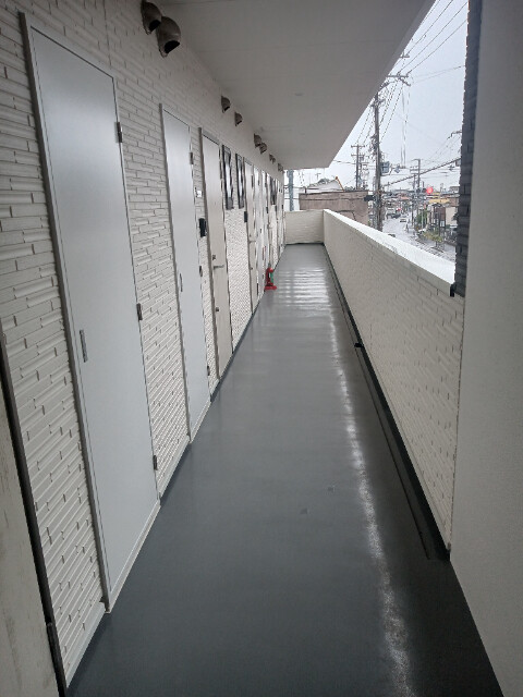 19/23 エントランス