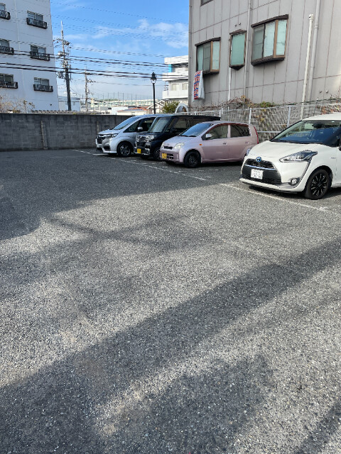 18/25 駐車場