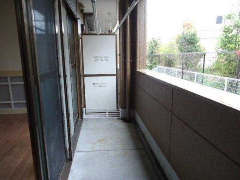 17/27 バルコニー