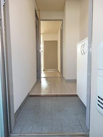 15/25 玄関