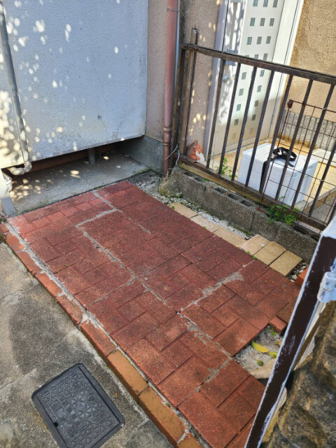 22/25 エントランス