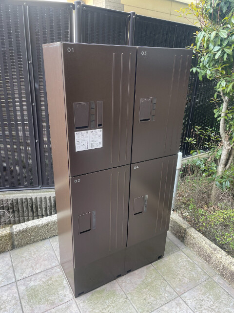 23/30 エントランス