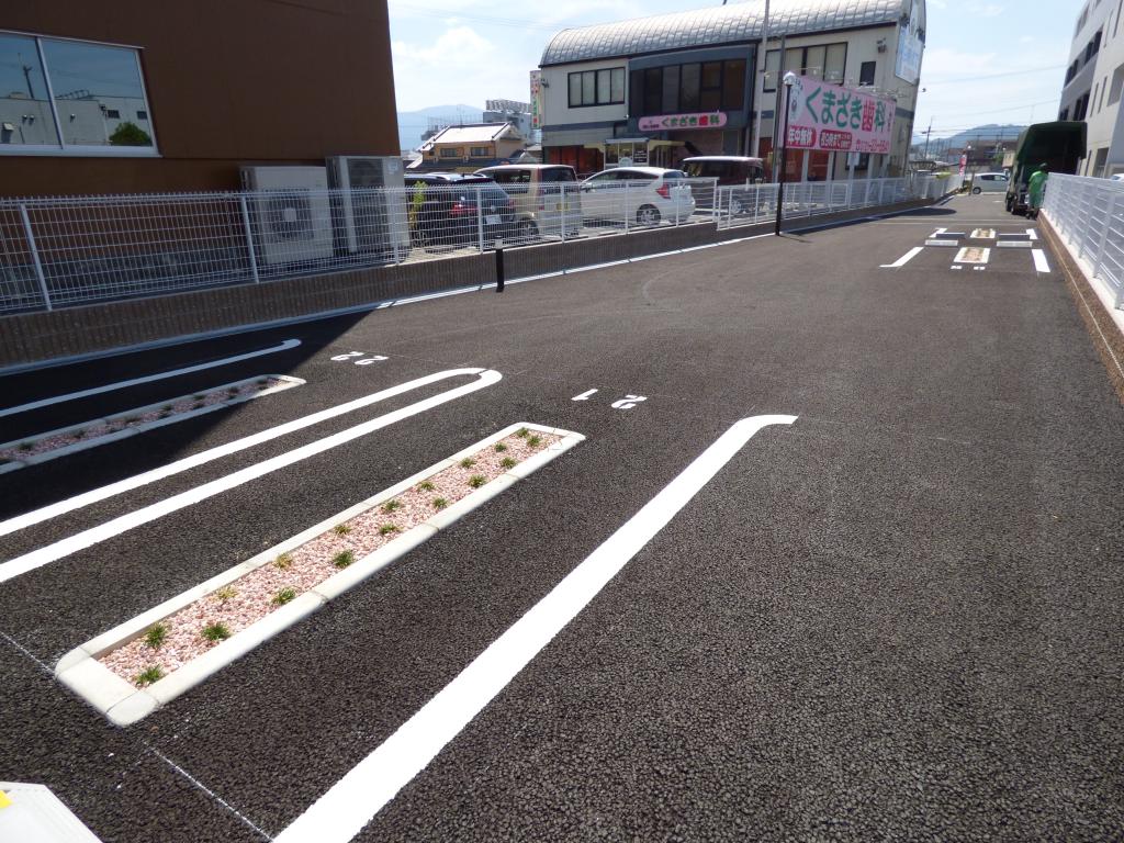 20/26 駐車場