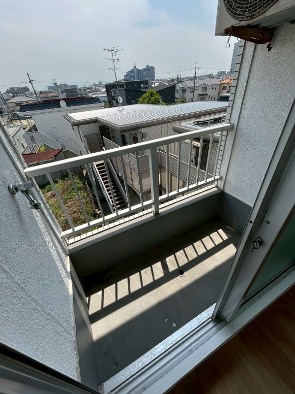 13/23 バルコニー