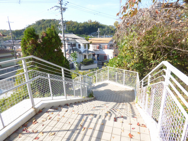 22/24 エントランス