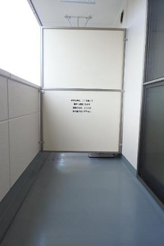 19/30 バルコニー