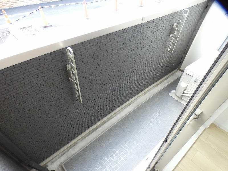 16/25 バルコニー