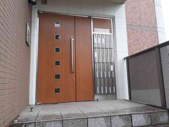 17/22 エントランス