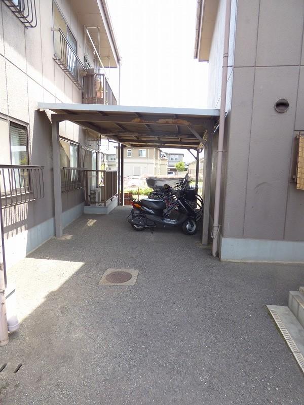 17/23 エントランス