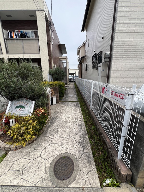 25/30 エントランス