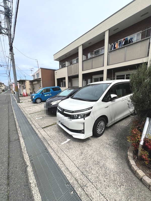 26/30 駐車場