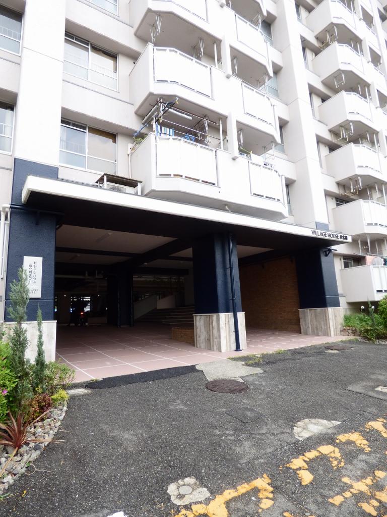 18/24 エントランス