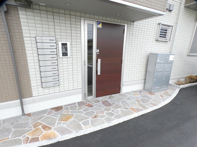 22/30 エントランス