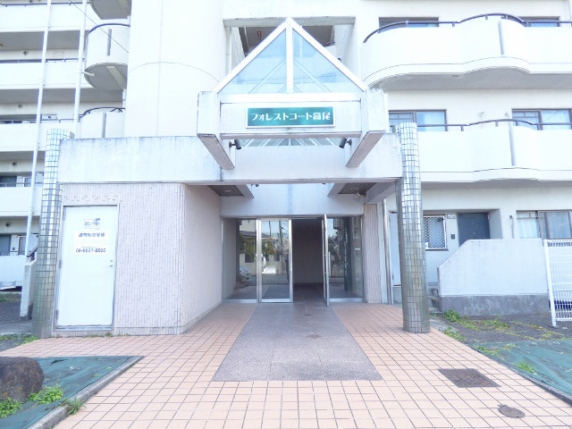 24/30 エントランス