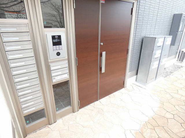 22/30 エントランス