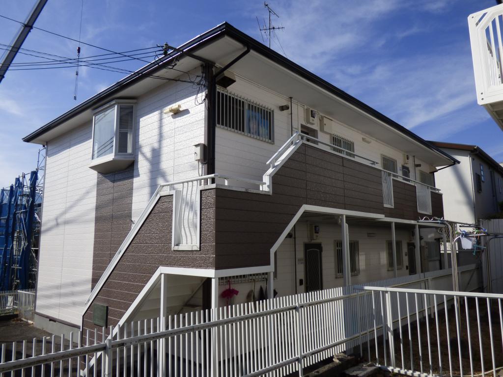 26/27 エントランス