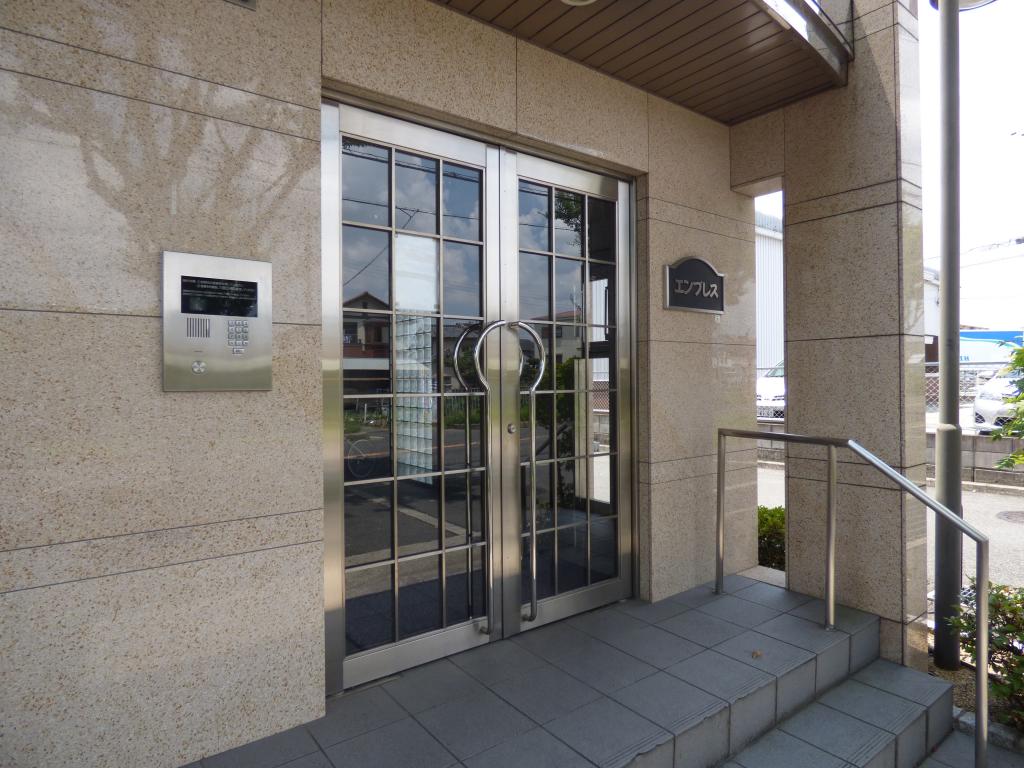 3/5 エントランス