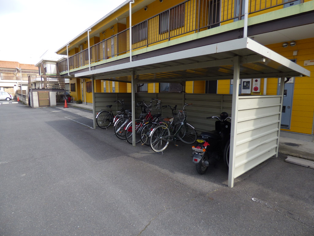 25/30 エントランス