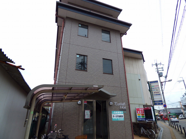 19/25 エントランス