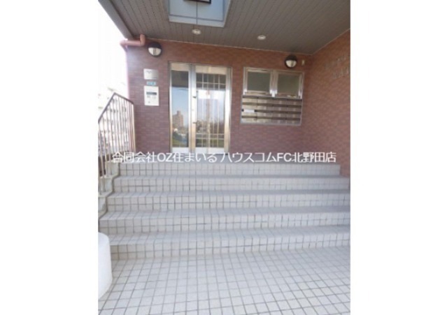 20/30 エントランス