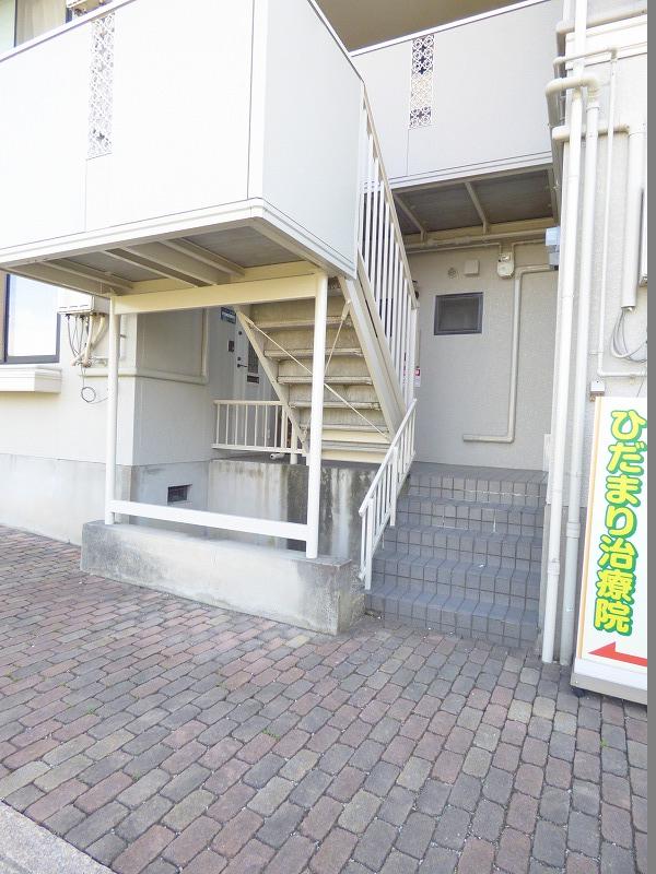 21/30 エントランス