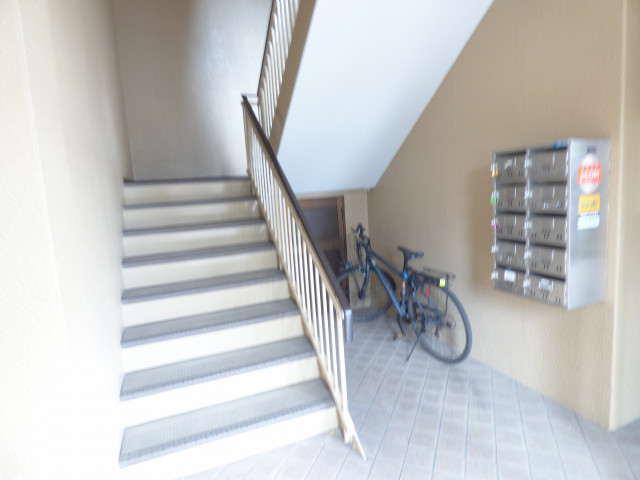 21/27 エントランス