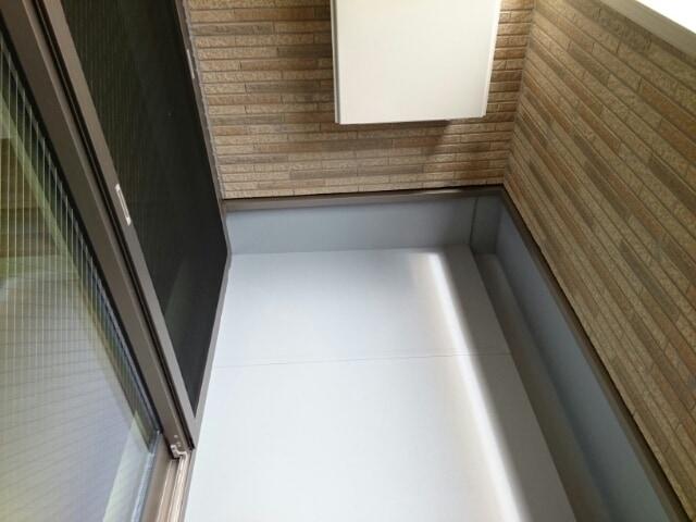 13/20 バルコニー