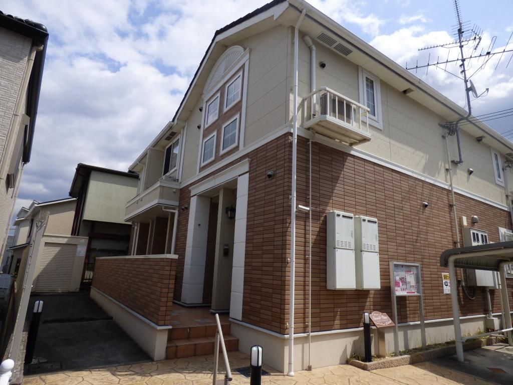 19/30 エントランス