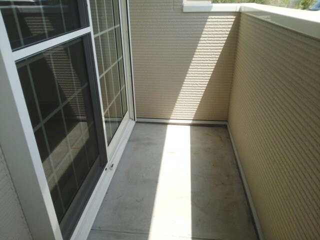 13/23 バルコニー