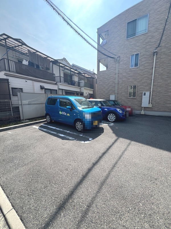 22/30 駐車場