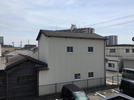 17/23 エントランス