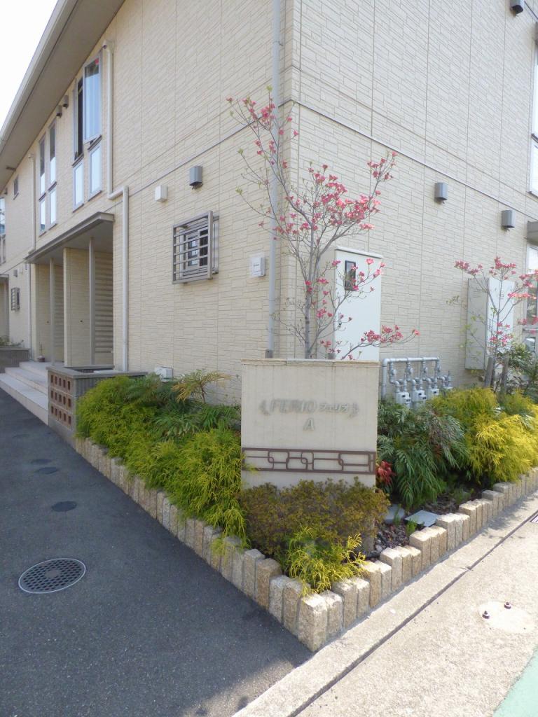 20/23 エントランス