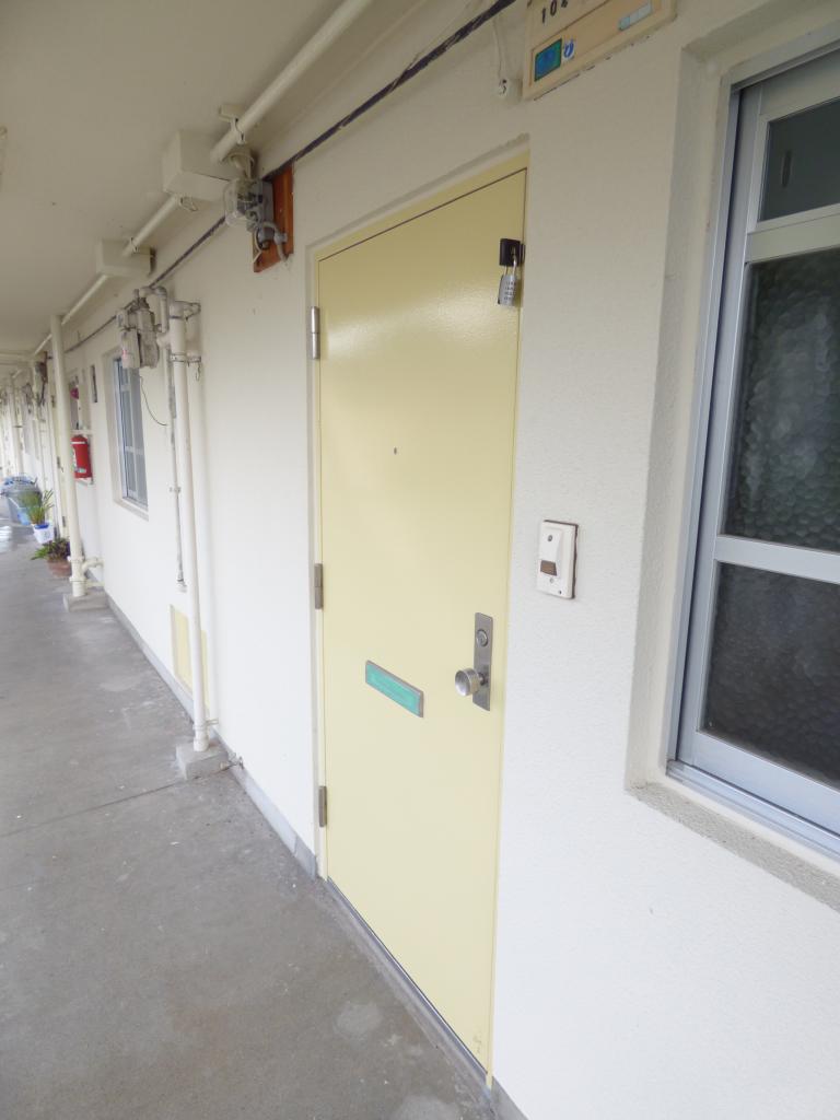 18/30 エントランス