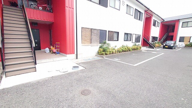 25/28 エントランス