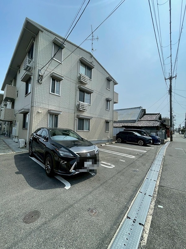 21/30 駐車場
