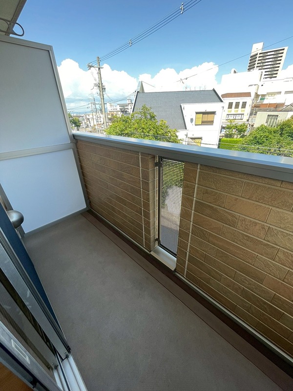 18/28 バルコニー