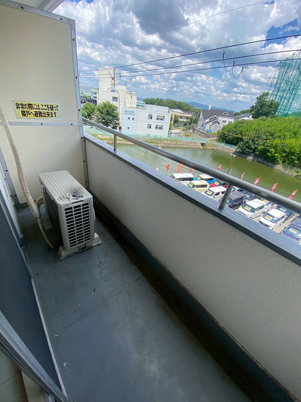 16/20 バルコニー