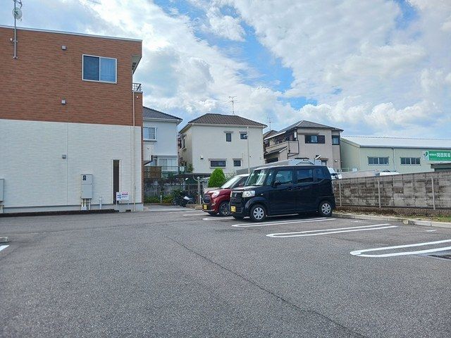 14/19 駐車場