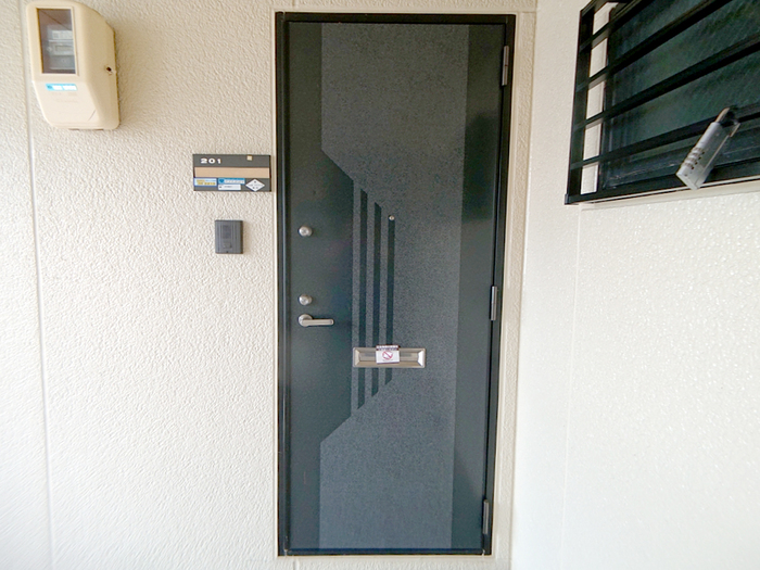 16/20 エントランス