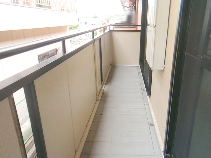 13/20 バルコニー