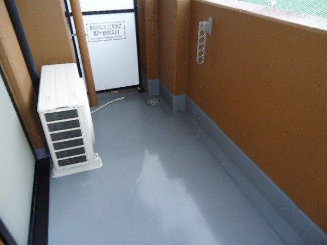 19/28 バルコニー