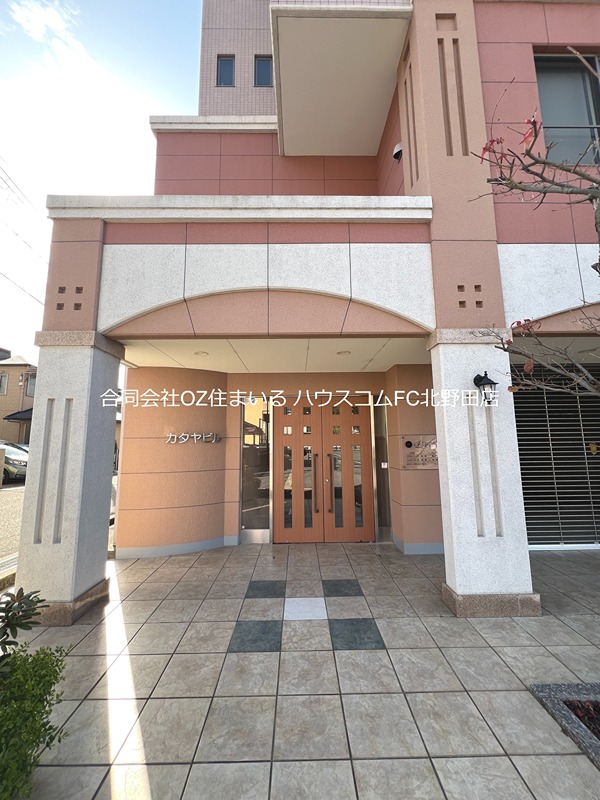 21/30 エントランス