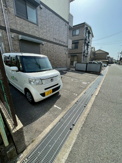 2/7 駐車場
