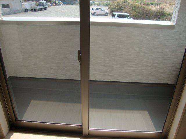 18/28 バルコニー