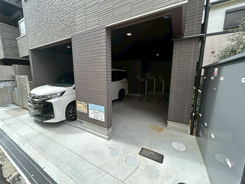 20/30 エントランス